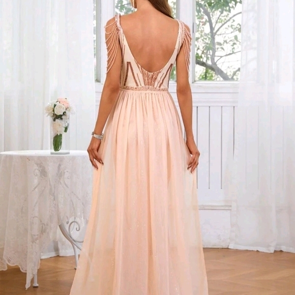 Eegant Champagne/ Gold Floral Wedding Dress - Picture 3 of 14